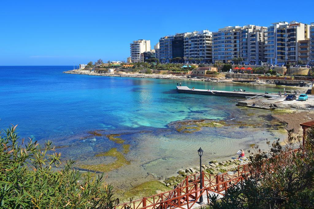 Apartment With Stunning Seaviews Sliema Dış mekan fotoğraf