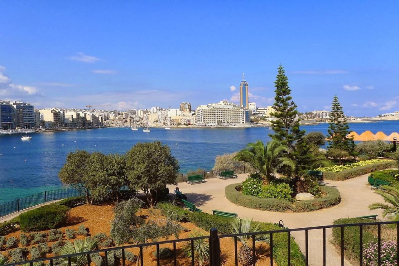 Apartment With Stunning Seaviews Sliema Dış mekan fotoğraf