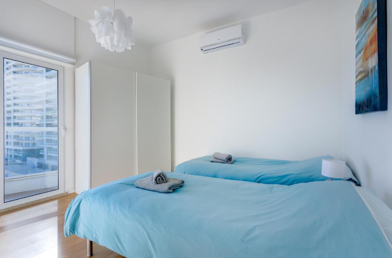 Apartment With Stunning Seaviews Sliema Dış mekan fotoğraf