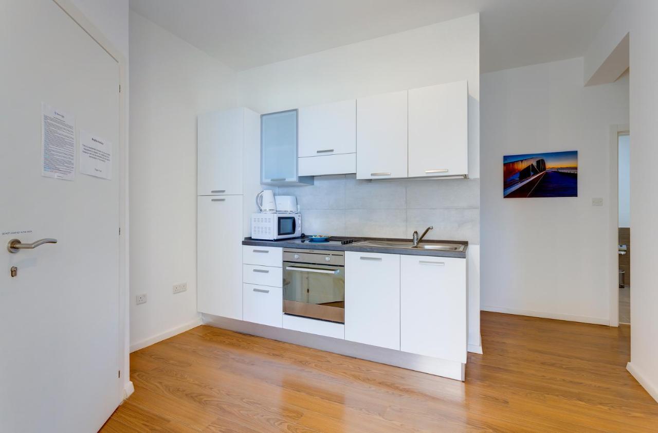Apartment With Stunning Seaviews Sliema Dış mekan fotoğraf