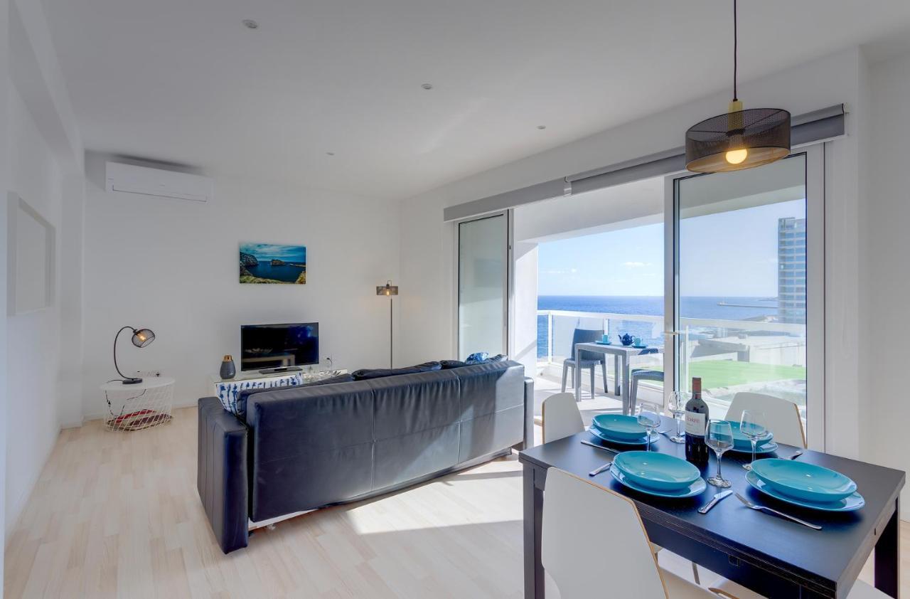 Apartment With Stunning Seaviews Sliema Dış mekan fotoğraf