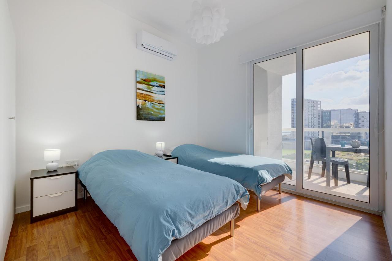 Apartment With Stunning Seaviews Sliema Dış mekan fotoğraf